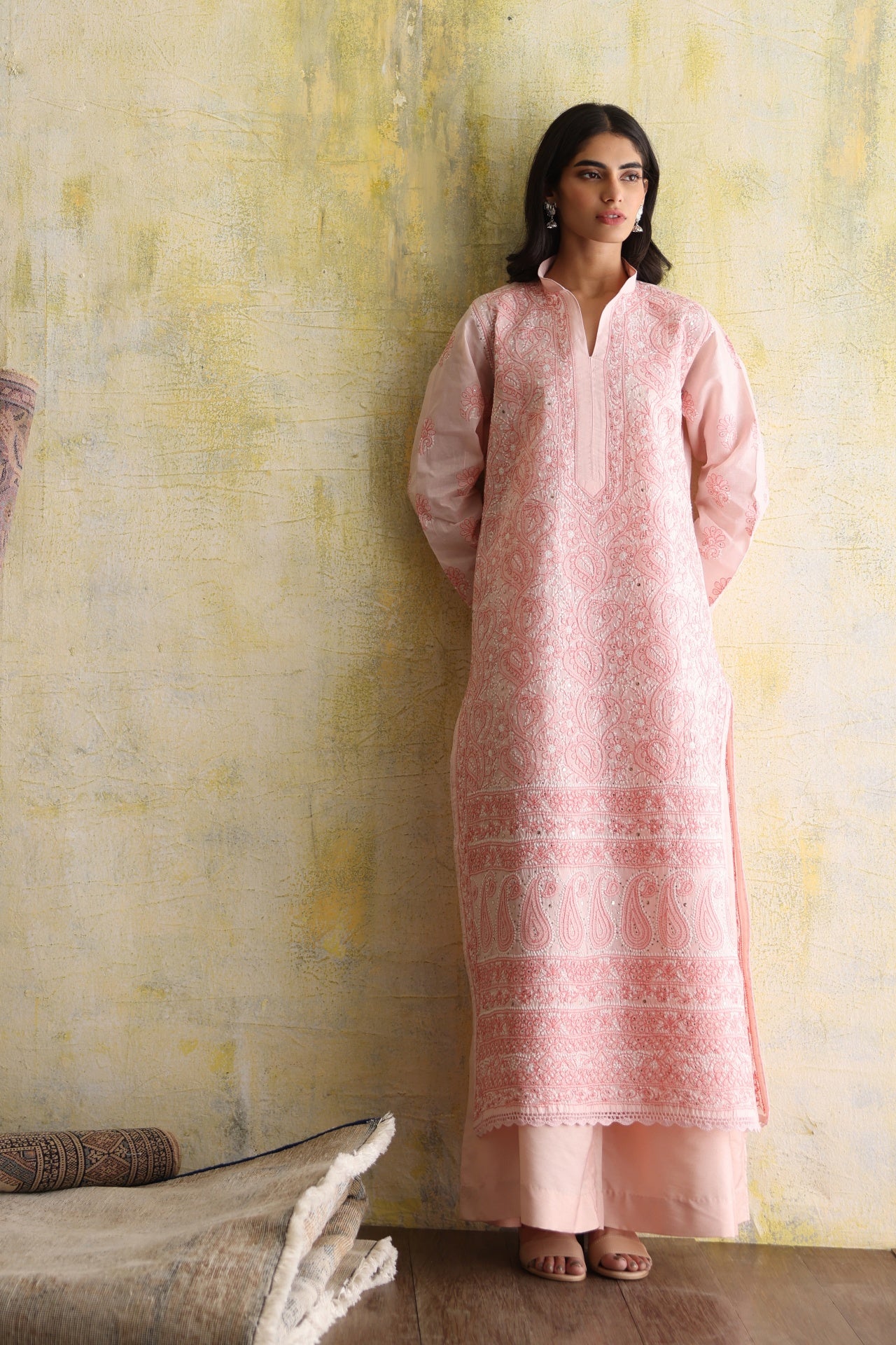 Karigars Essentials Aafrinish By Niazi Pale Pink Chikankari Mukesh Kurta Ersa Batool Rizwan Haq Hand Embroidered 