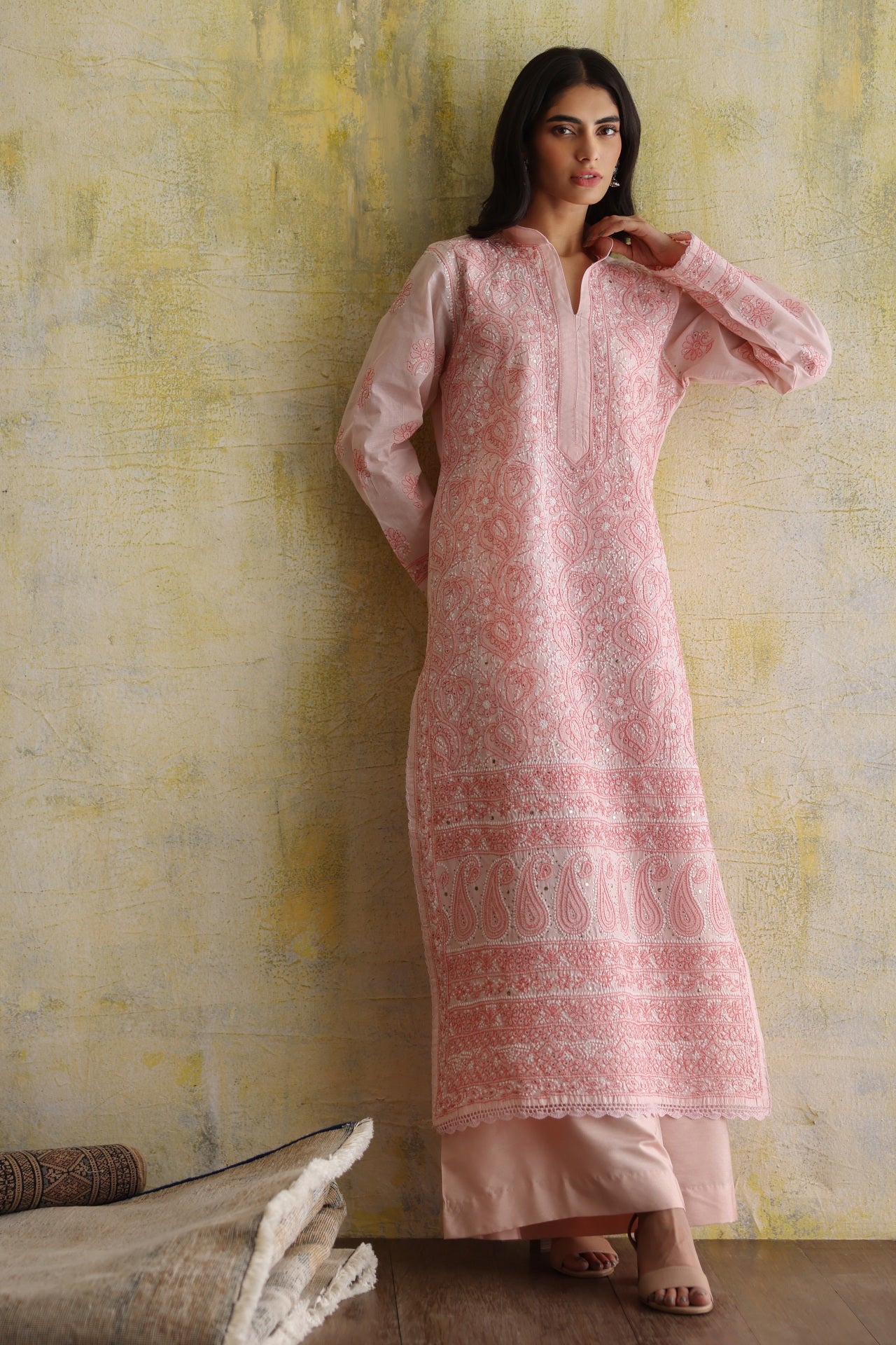 Karigars Essentials Aafrinish By Niazi Pale Pink Chikankari Mukesh Kurta Ersa Batool Rizwan Haq Hand Embroidered 