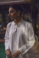 Load image into Gallery viewer, White Chikankari Kurta
