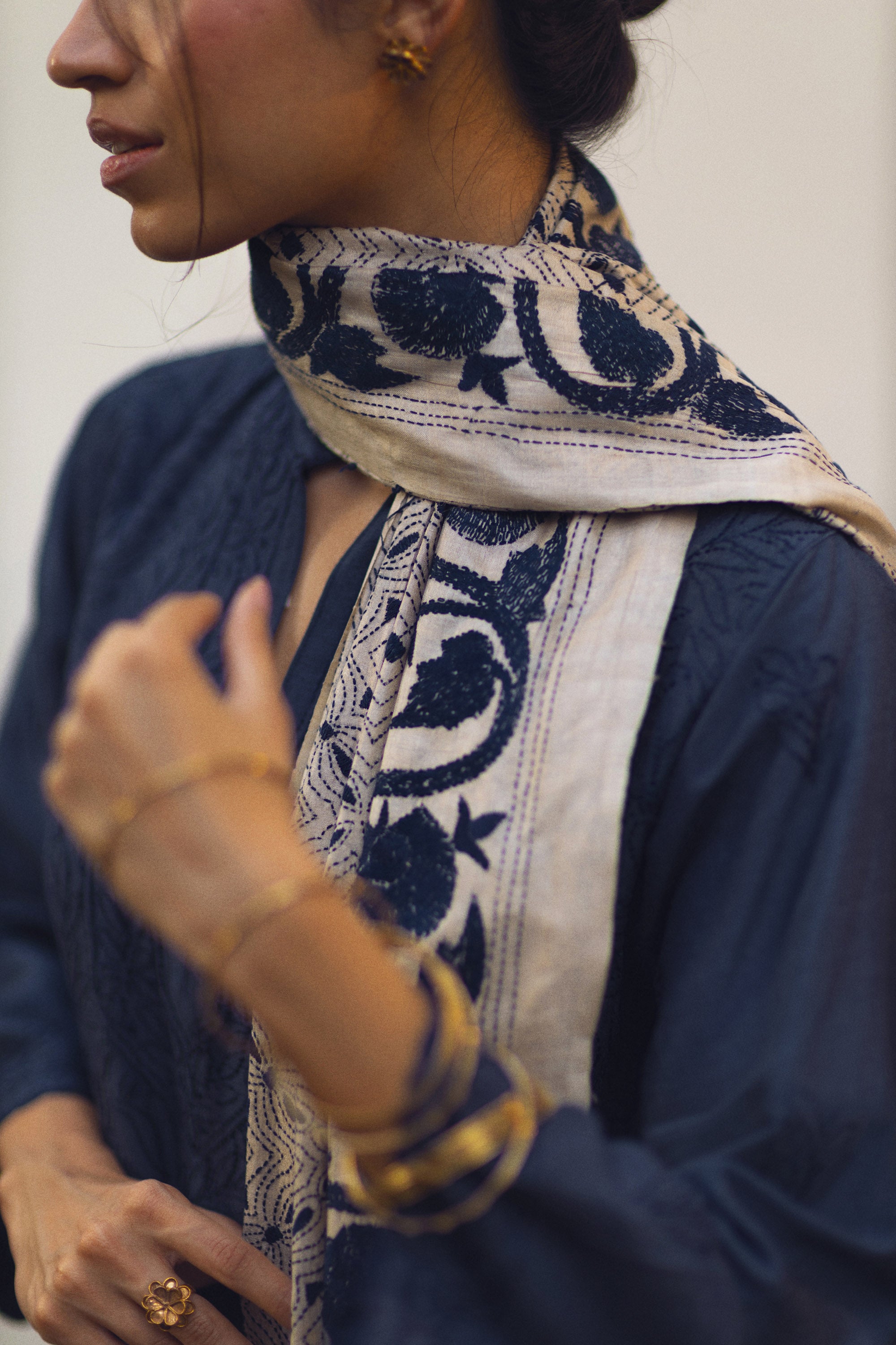 Beige And Blue Kantha Dupatta