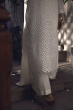 Load image into Gallery viewer, White Chikankari Kangan Kurta
