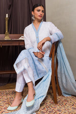 Load image into Gallery viewer, Aafrinish by Niazi Ekra Faiz Elegant Cool Blue Shaded Chikankari Kurta Nadir Toosy
