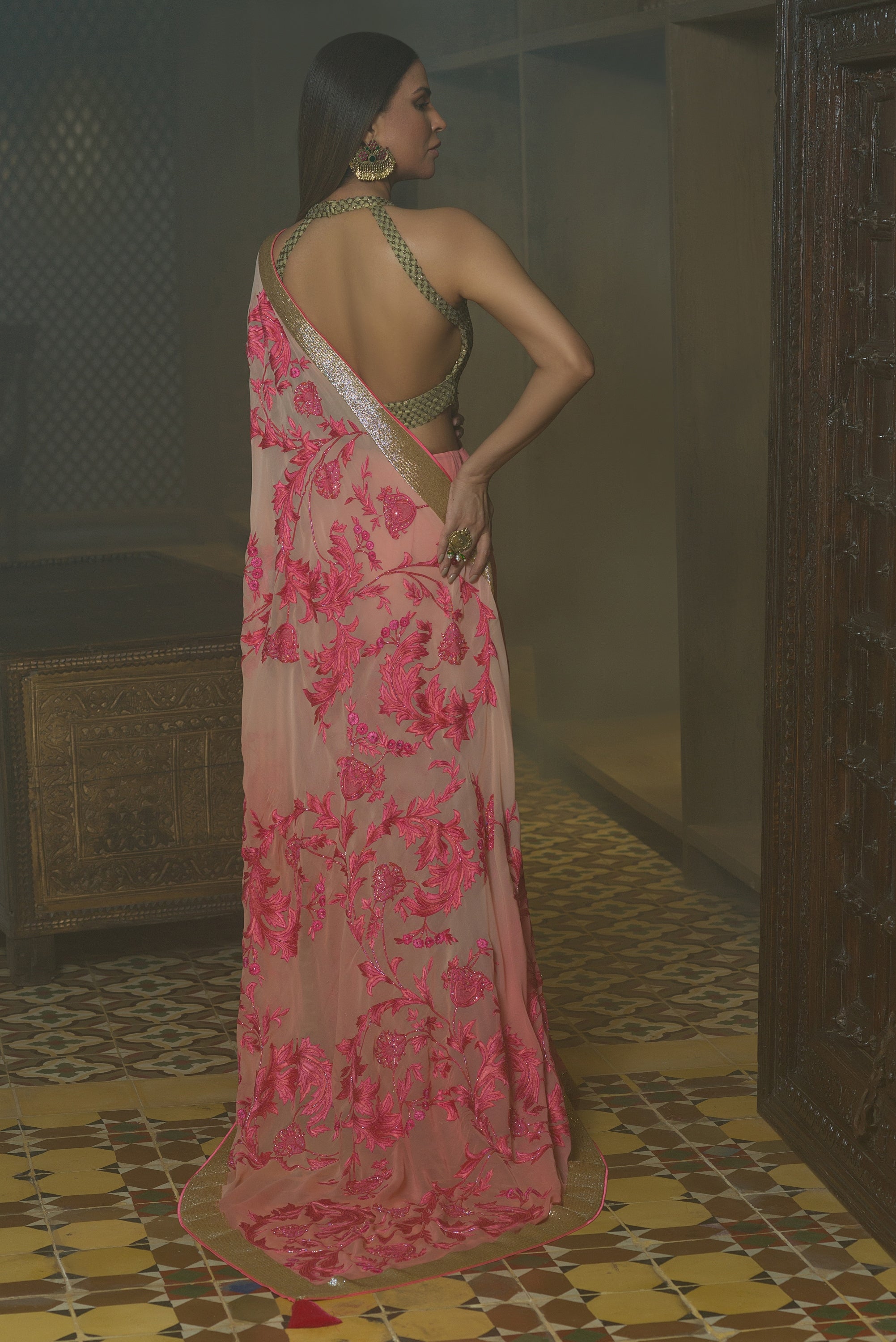 Aafrinish By Niazi Fouzia Aman Pink hand embroidered Kashida Kari Saree Old Havelli 