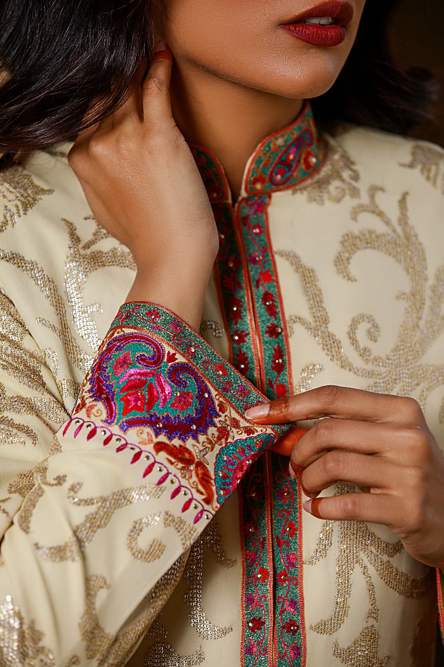 Aamna Ilyas Amna Jacket Embroidery Pakistan Fashion Aafrinish Offwhite Gold Sequins Handwork vibrant Resham Luxury dazzle glamour